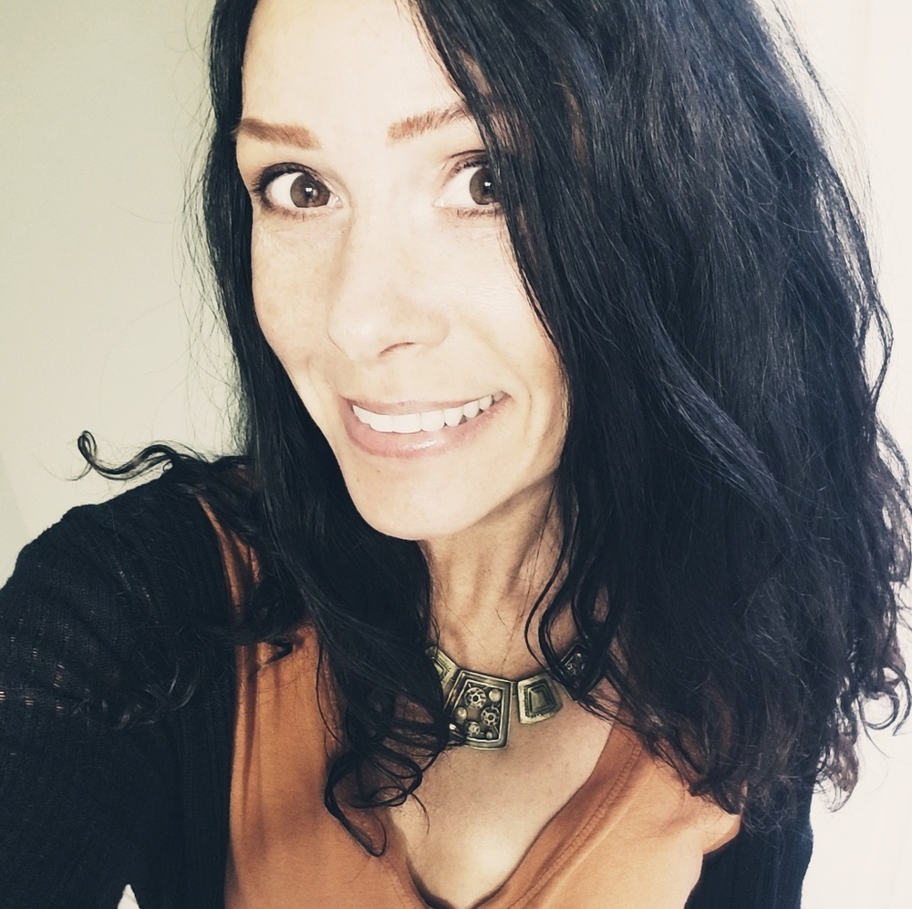 Meet your Posher, Catina